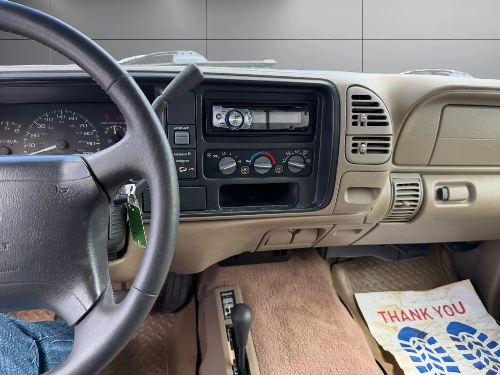 Chevrolet C/K1500 photo 12