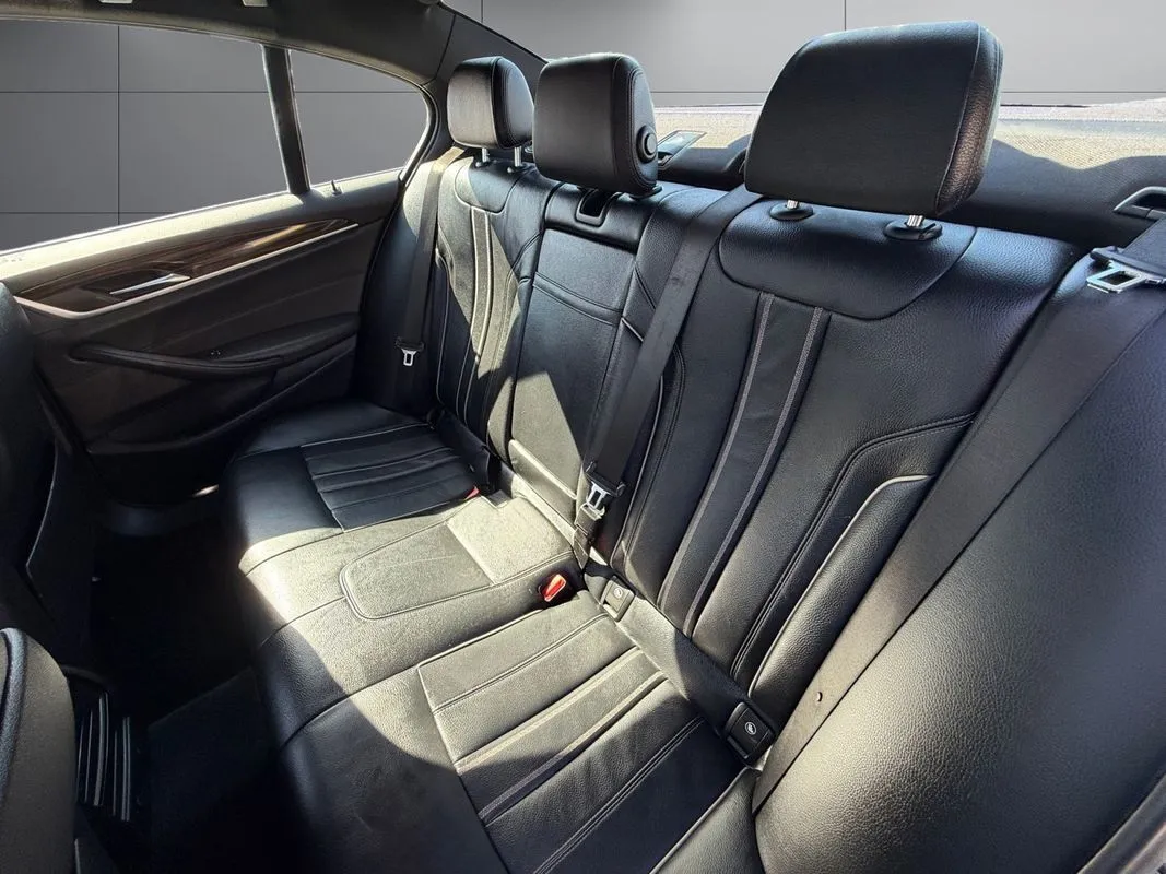 BMW 530i photo 16