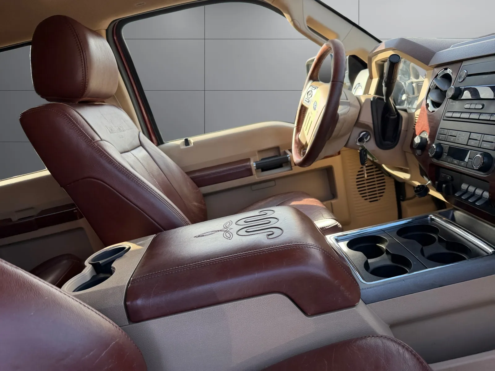 Ford F-350 photo 17