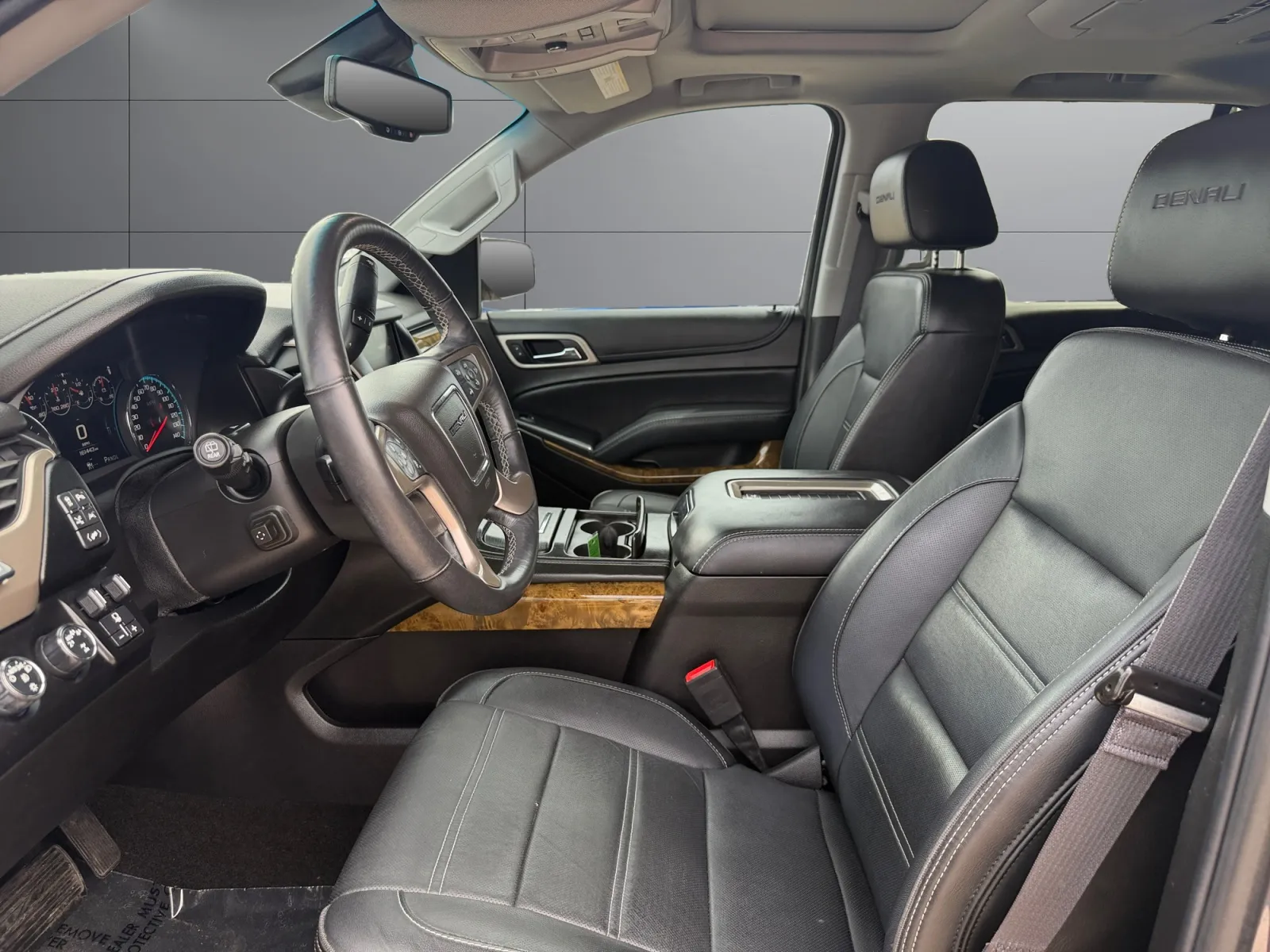 GMC Yukon photo 10