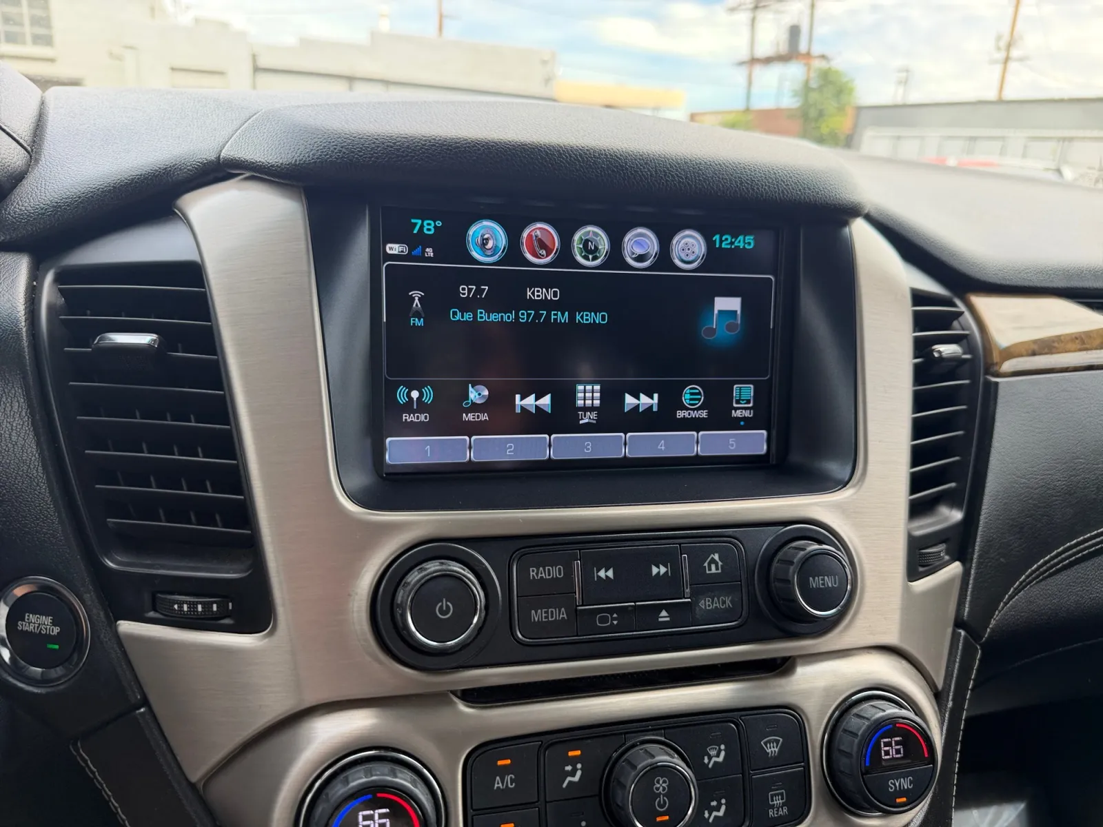 GMC Yukon photo 21