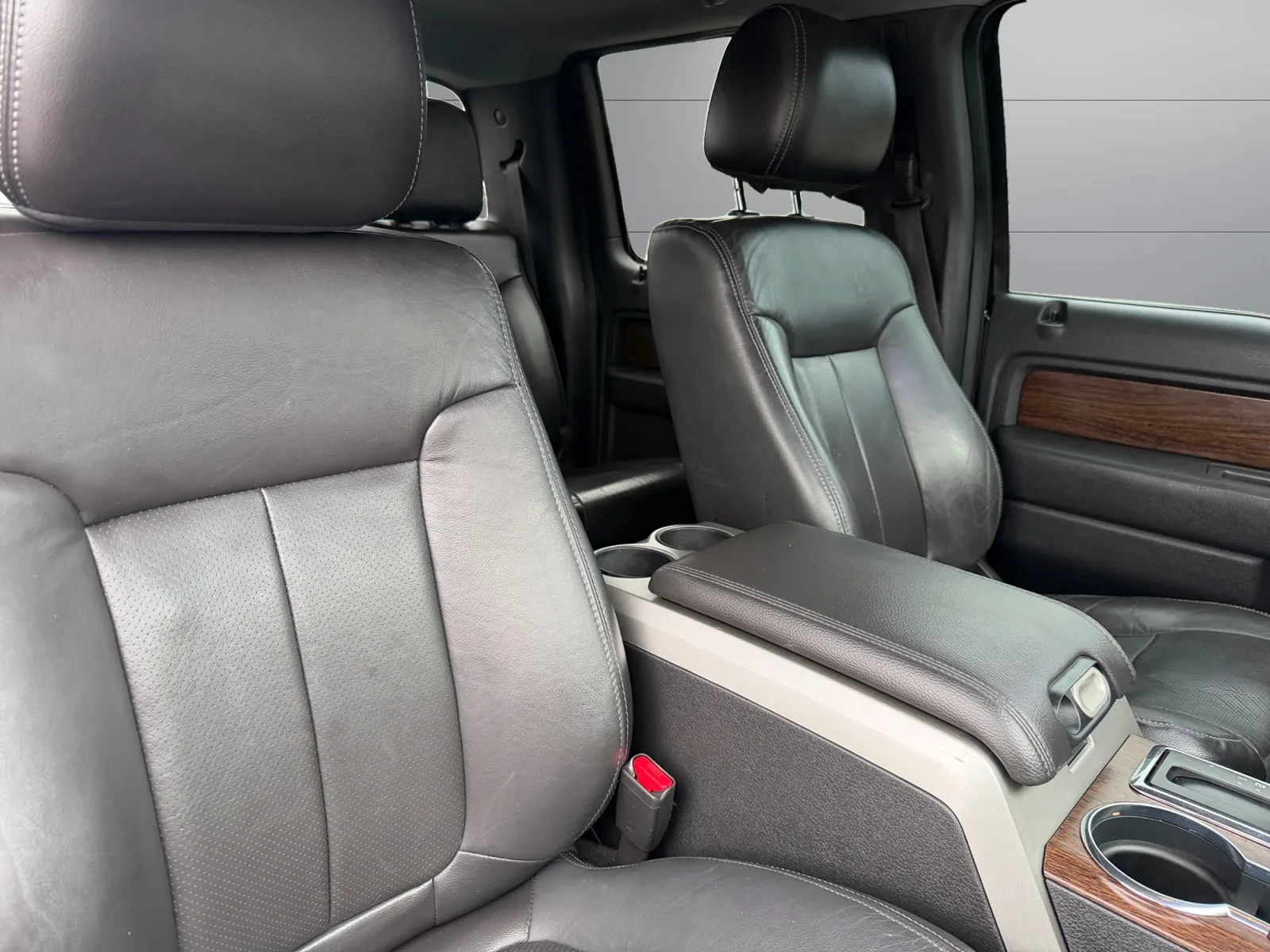 Ford F-150 photo 18