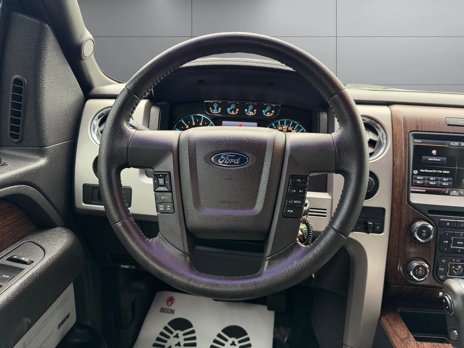 Ford F-150 photo 13