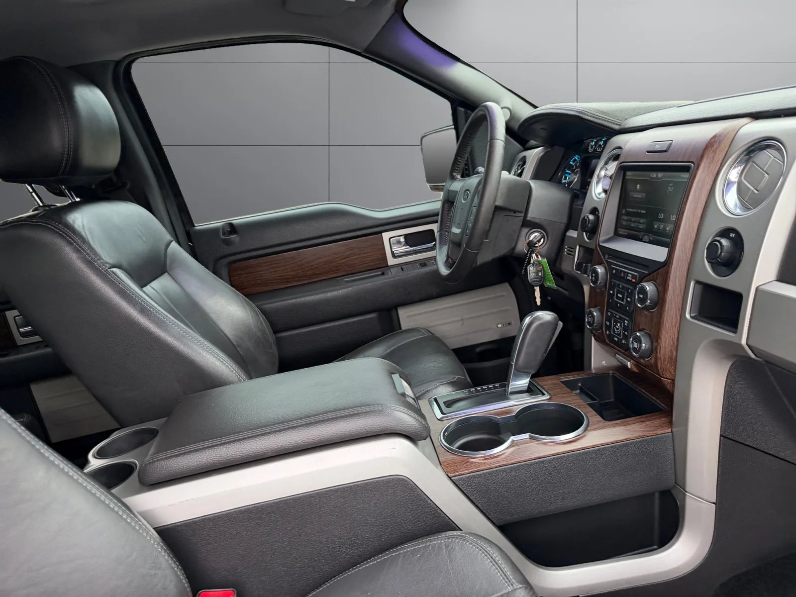 Ford F-150 photo 17
