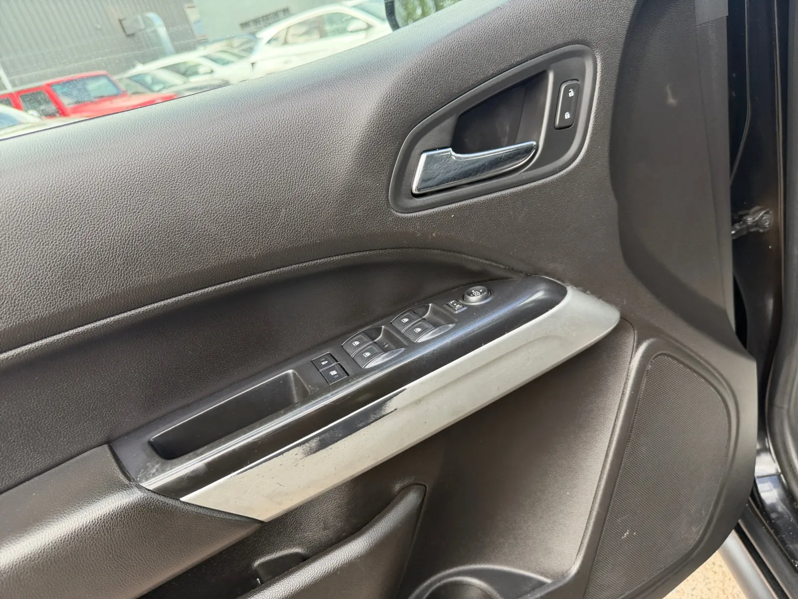 Chevrolet Colorado photo 11