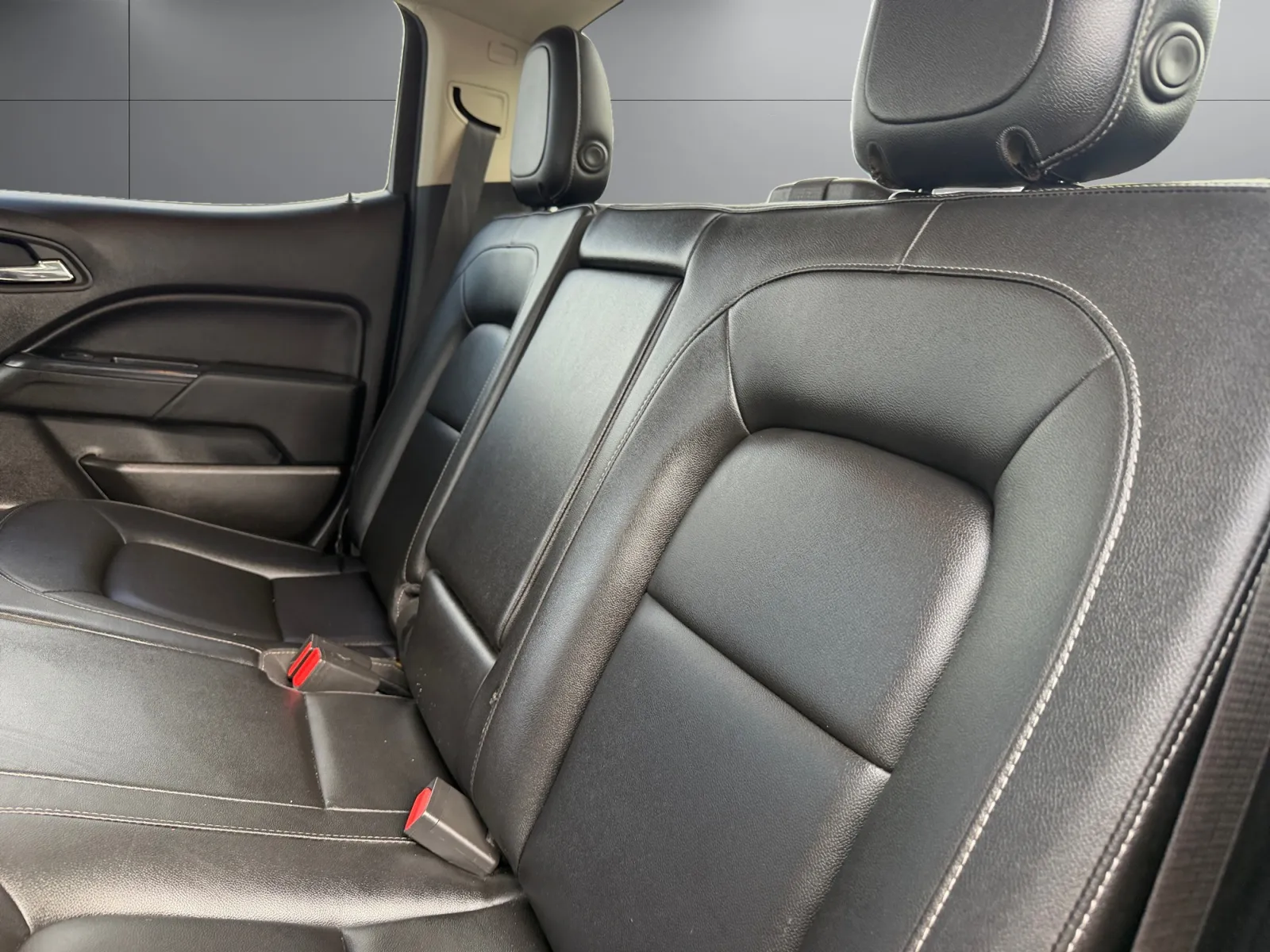 Chevrolet Colorado photo 16