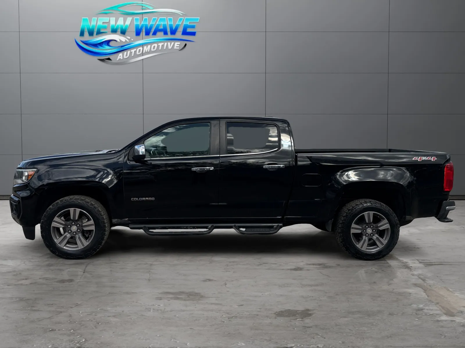 Chevrolet Colorado photo 2
