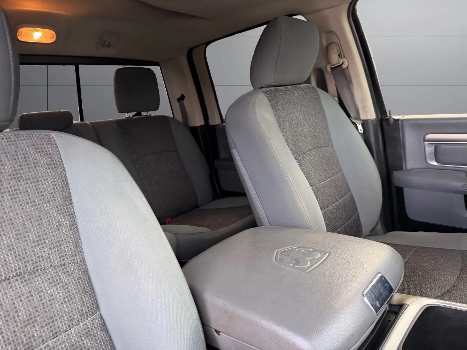 Ram 1500 photo 18
