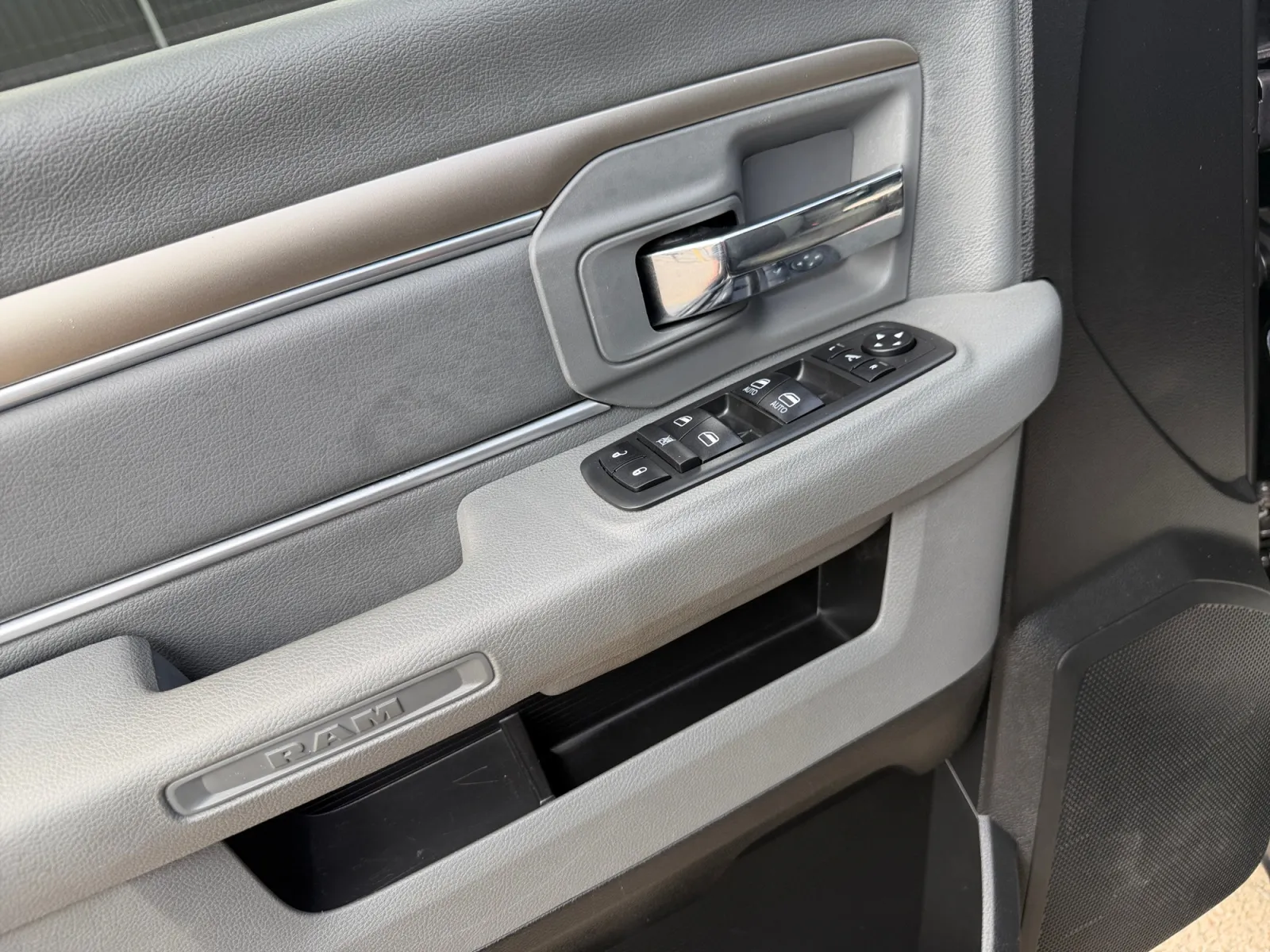 Ram 1500 photo 11