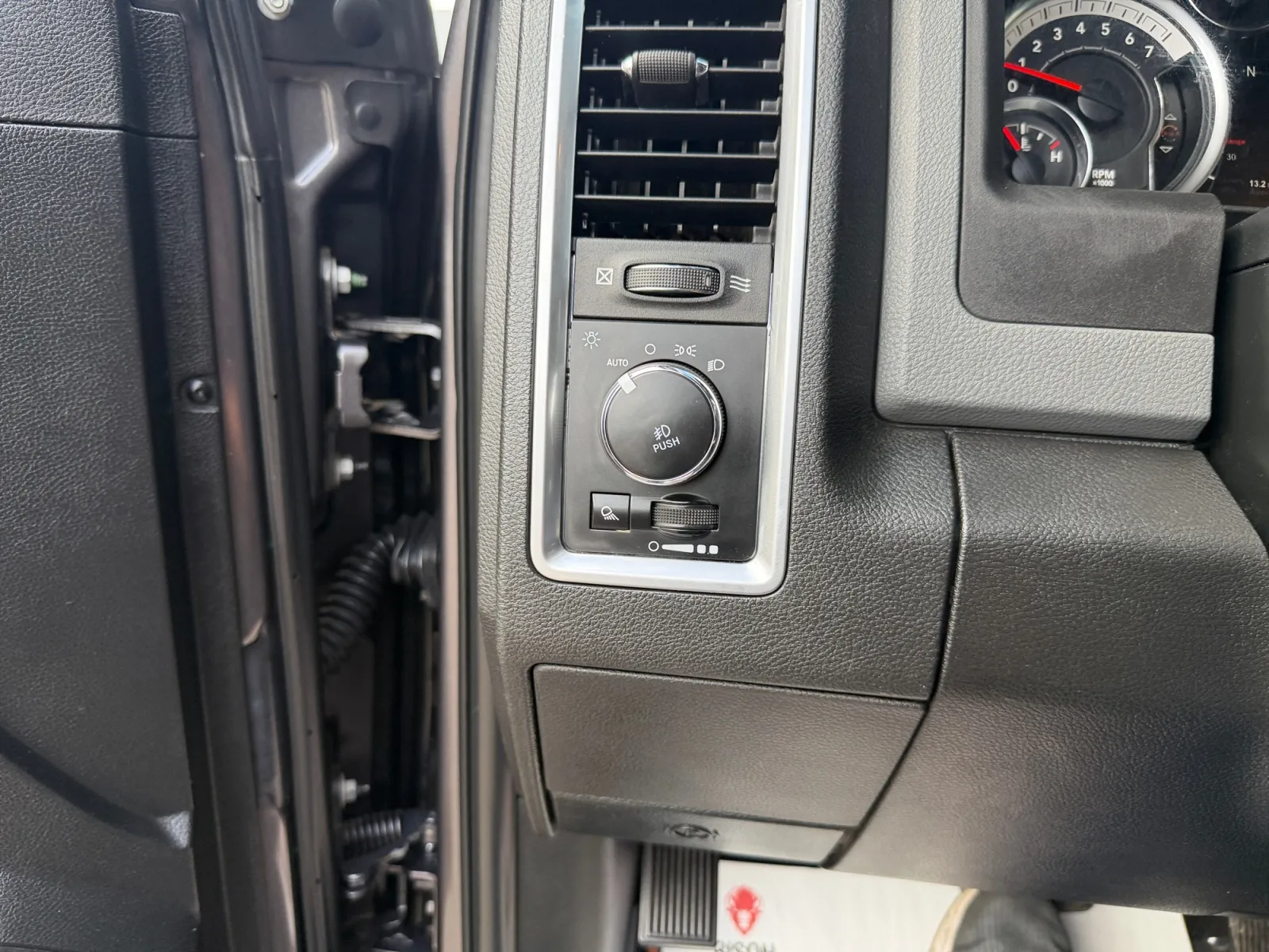 Ram 1500 photo 23