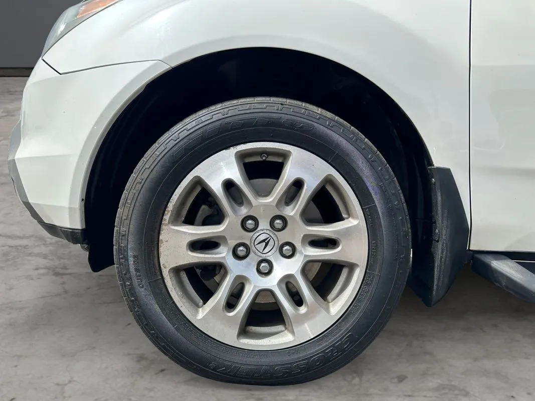 Acura MDX photo 9