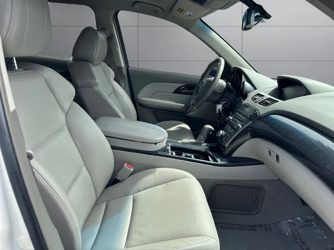 Acura MDX photo 17