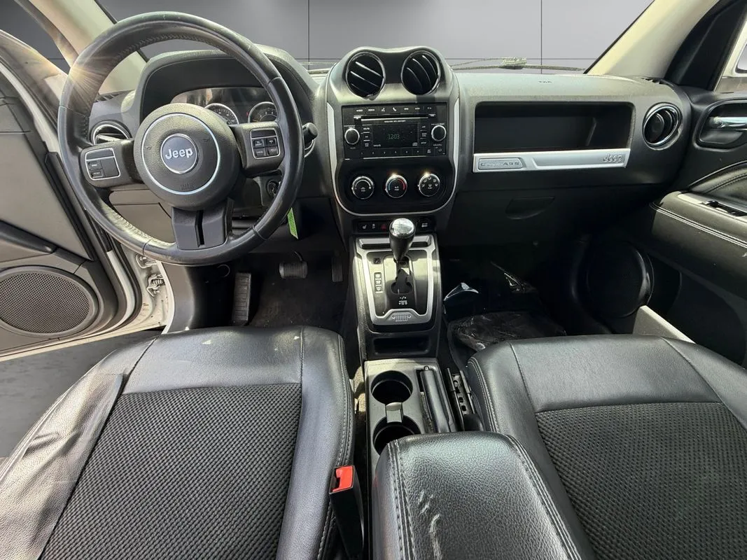 Jeep Compass photo 12