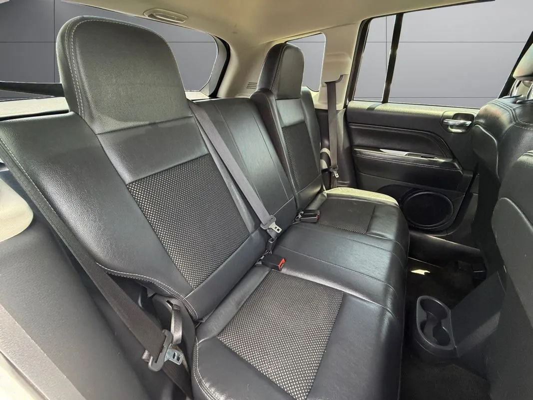 Jeep Compass photo 18