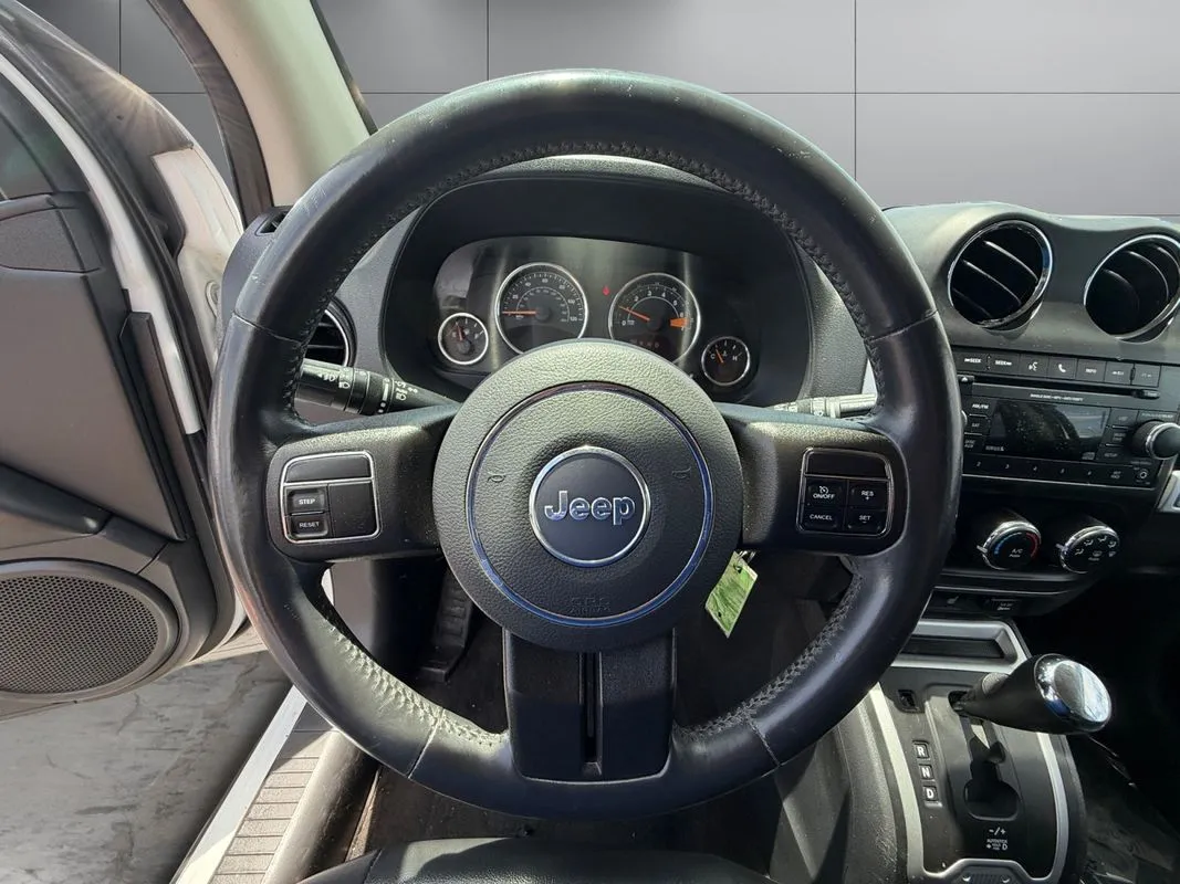 Jeep Compass photo 13