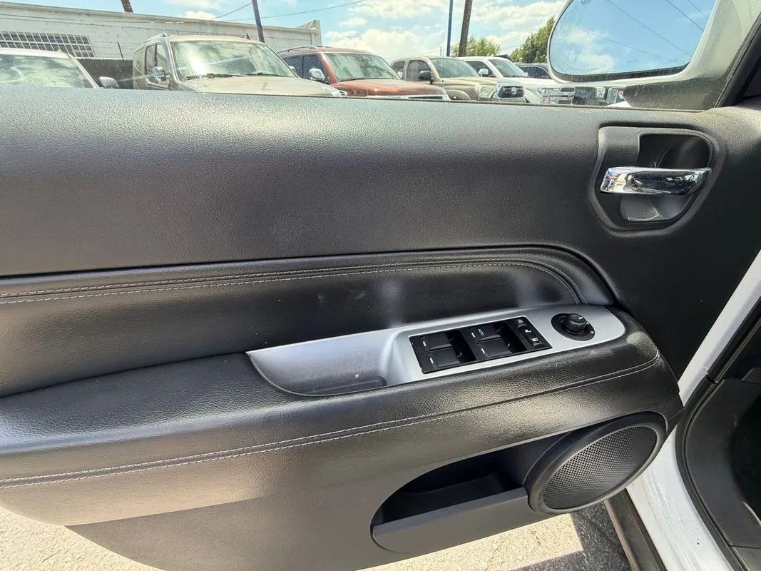Jeep Compass photo 11