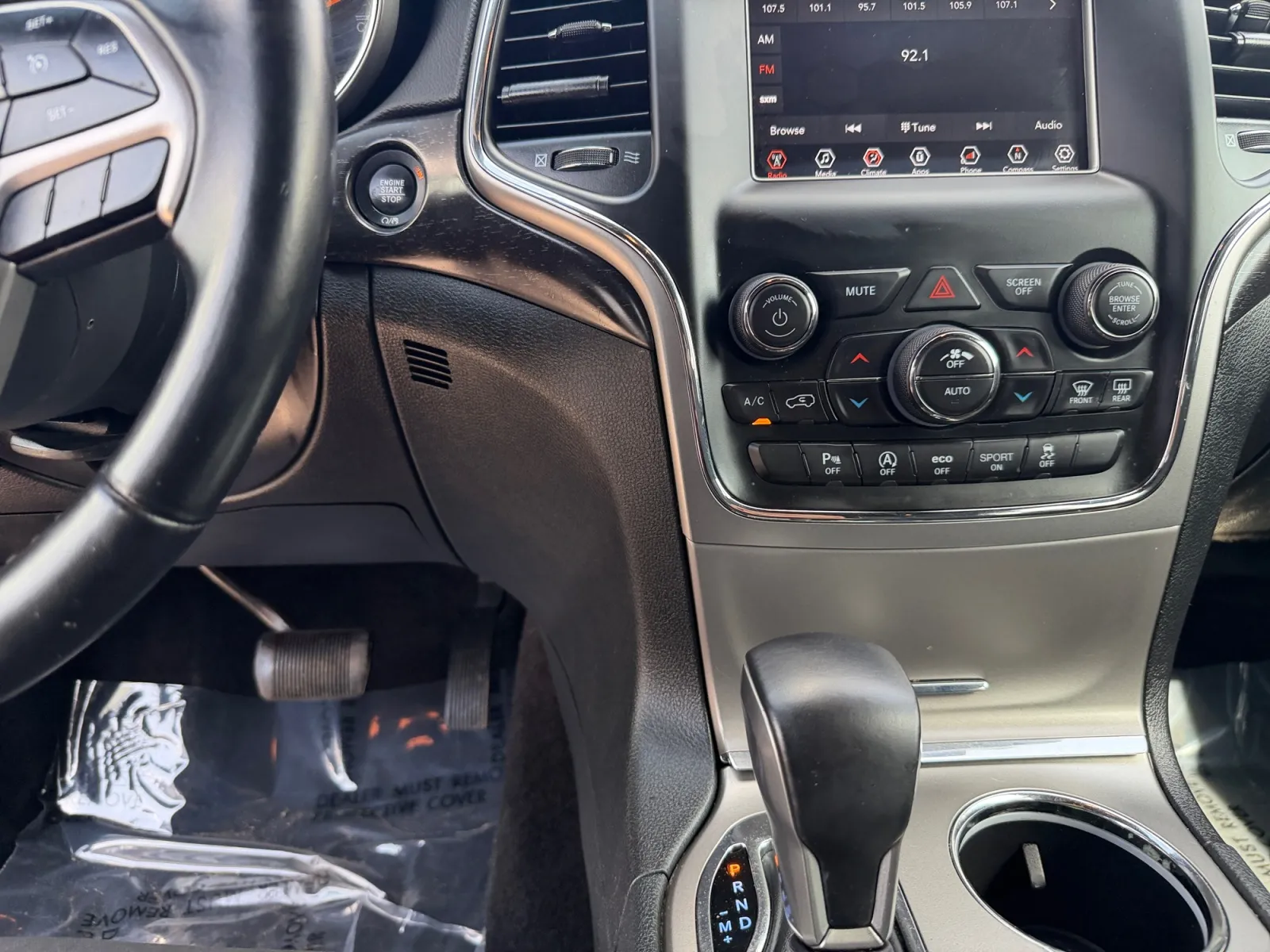 Jeep Grand Cherokee photo 15
