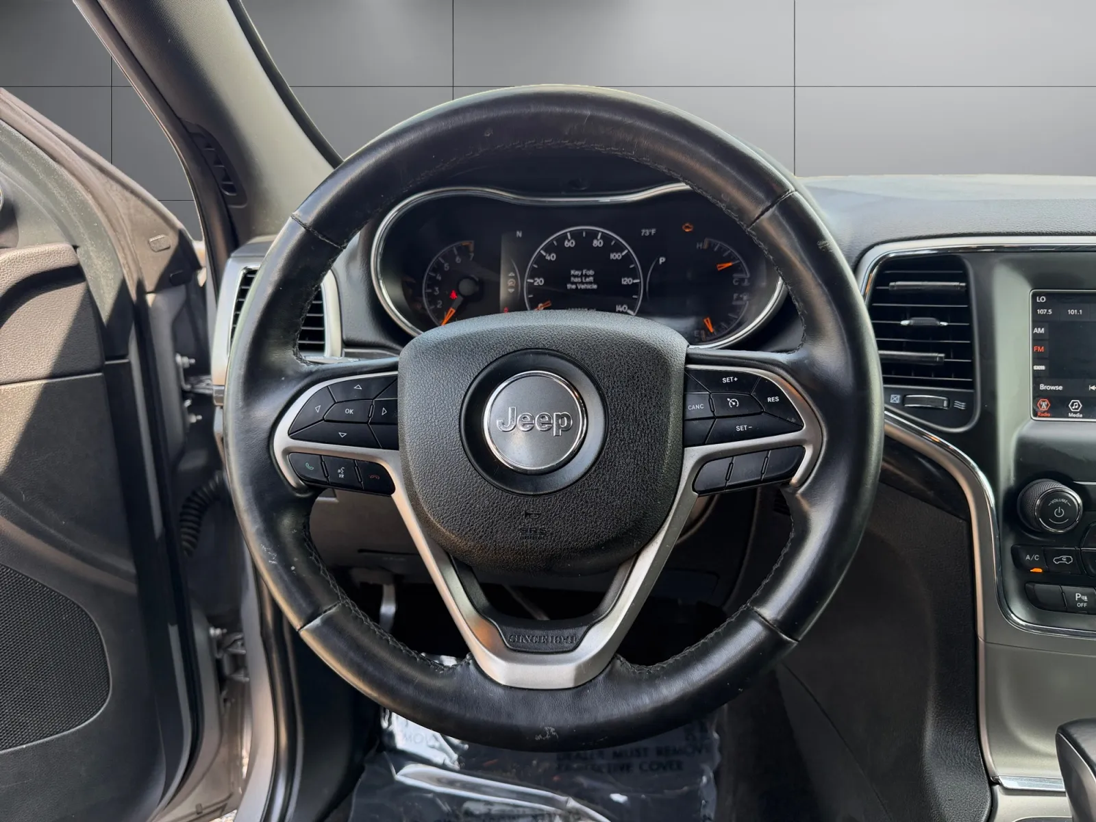 Jeep Grand Cherokee photo 13