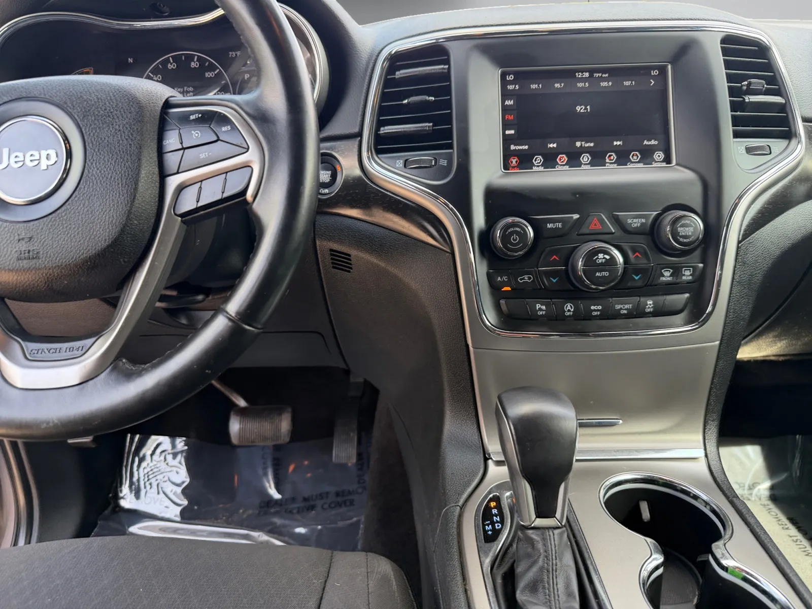 Jeep Grand Cherokee photo 12