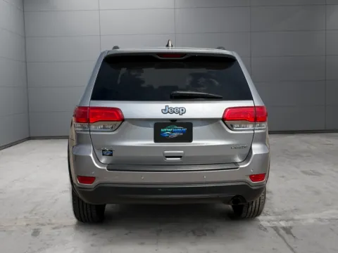 More photos of 2018 Jeep Grand Cherokee Laredo E 4x4 at New Wave Automotive, CO
