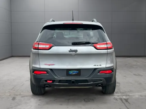 More photos of 2015 Jeep Cherokee Trailhawk at New Wave Automotive, CO