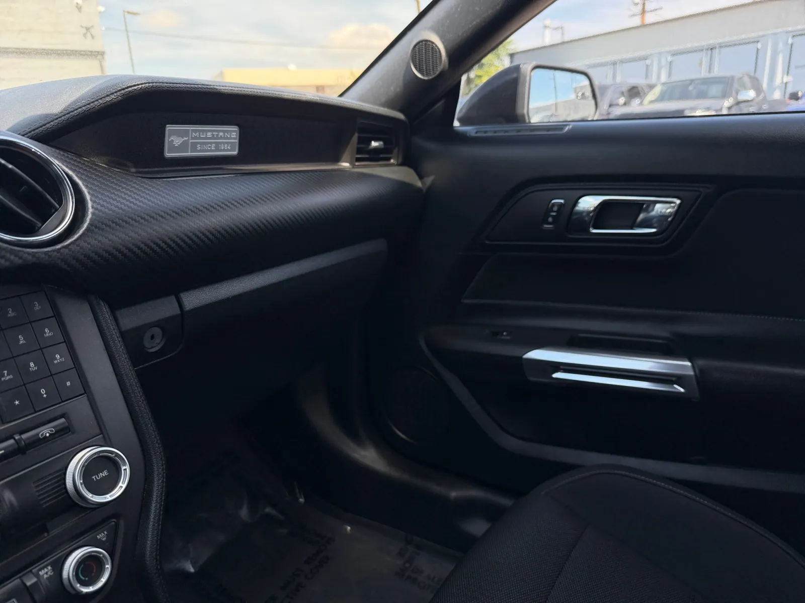 Ford Mustang photo 25