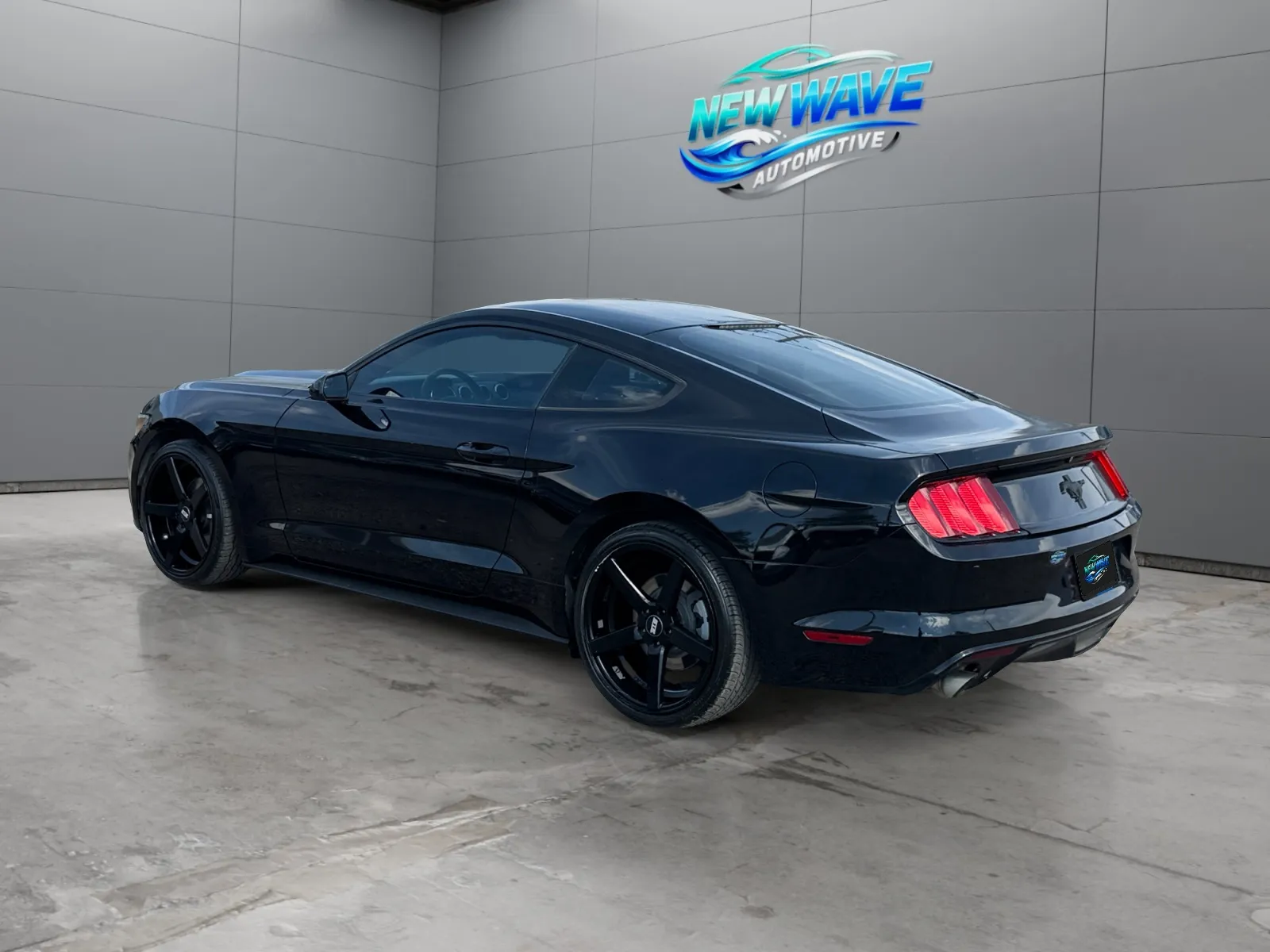 Ford Mustang photo 3