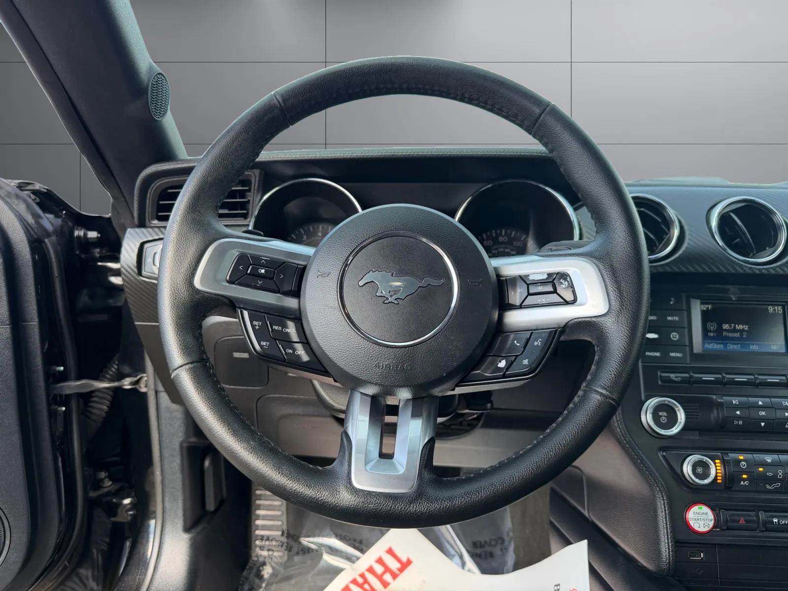 Ford Mustang photo 13
