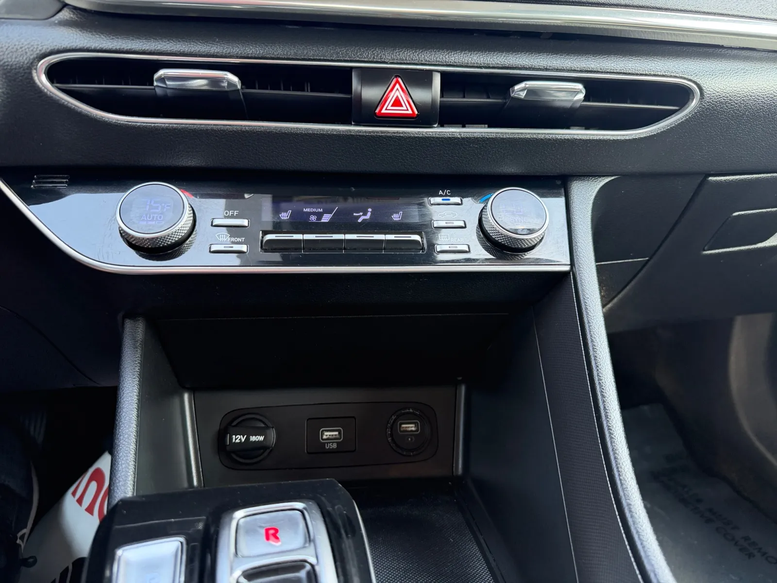 Hyundai Sonata photo 24