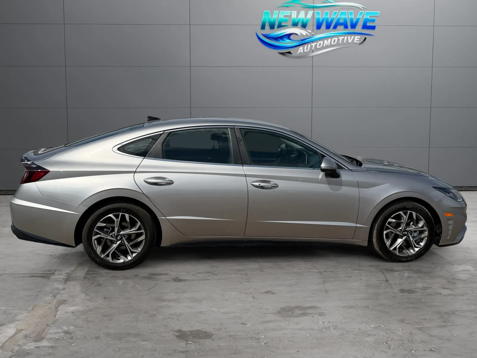 Hyundai Sonata photo 6