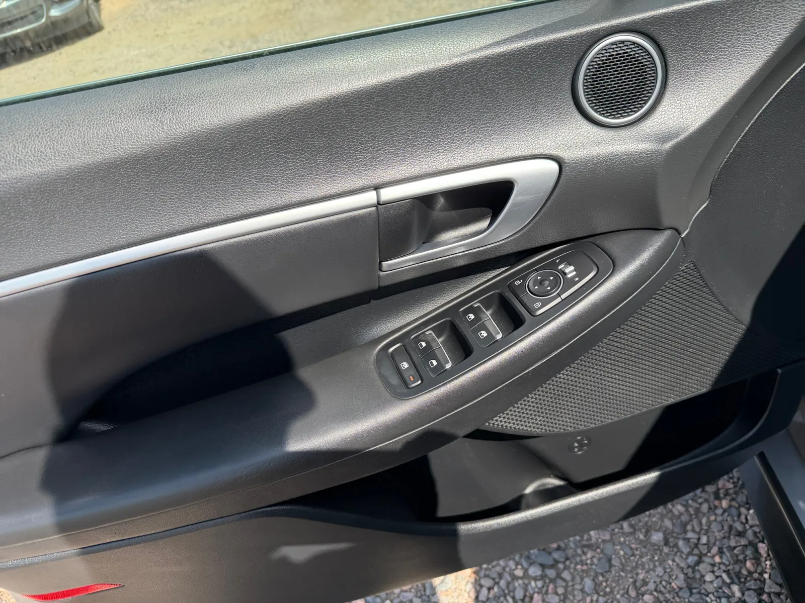Hyundai Sonata photo 11