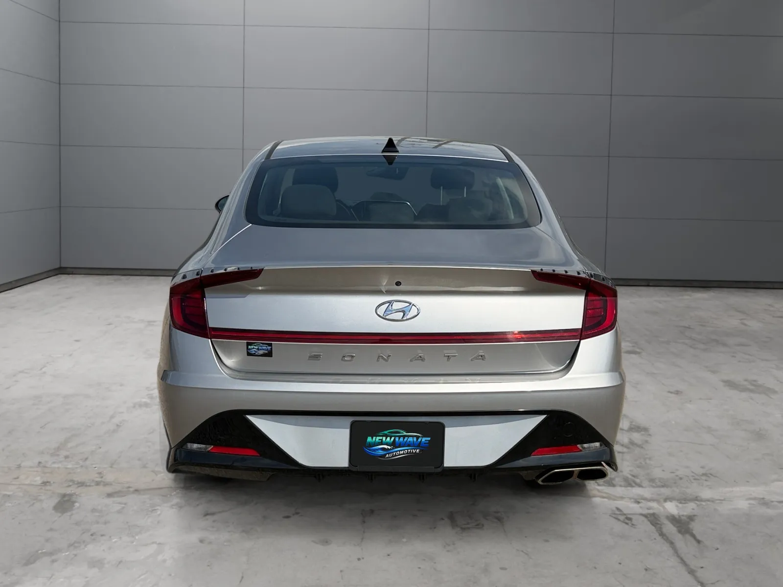 Hyundai Sonata photo 4