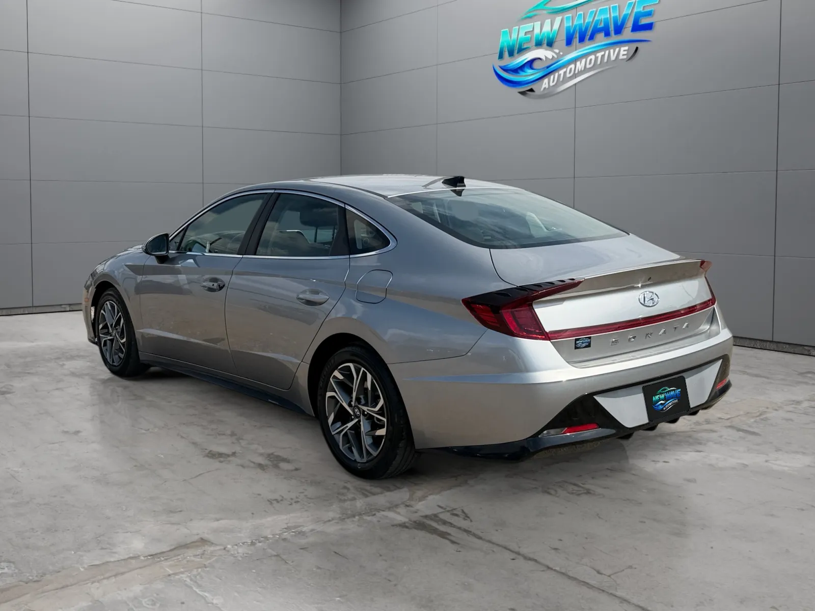 Hyundai Sonata photo 3