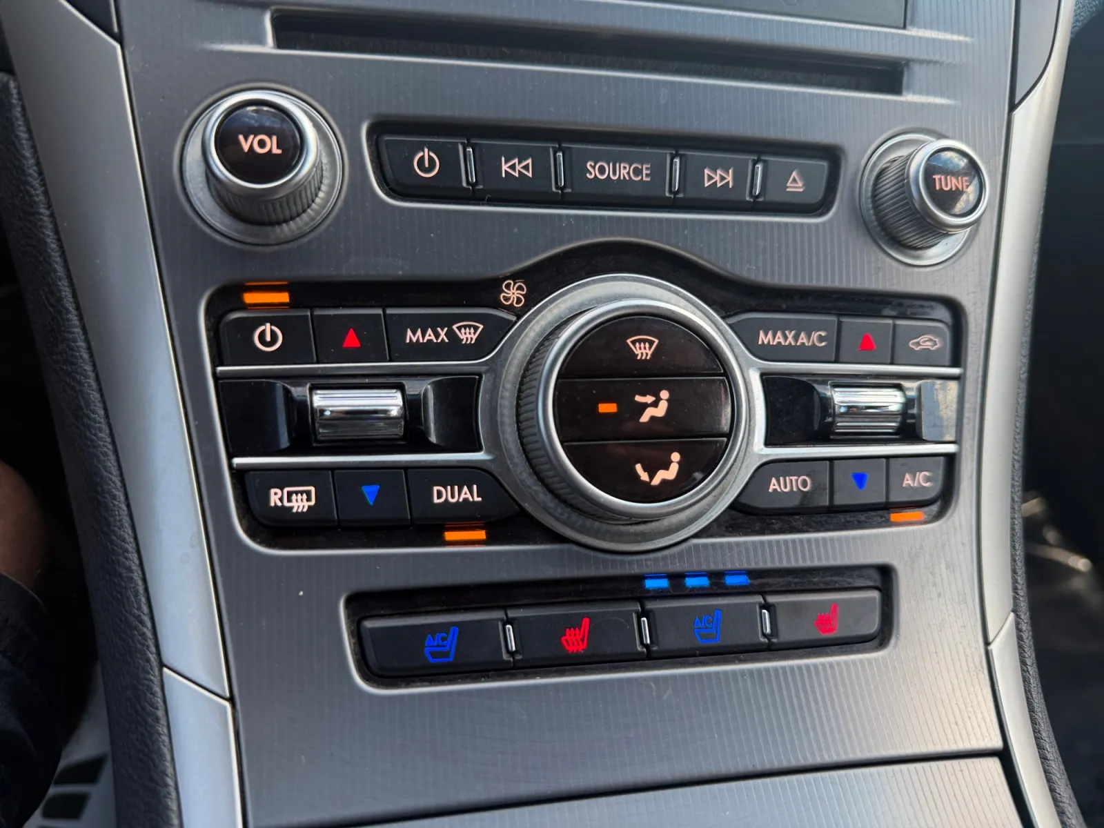 Lincoln MKZ photo 23