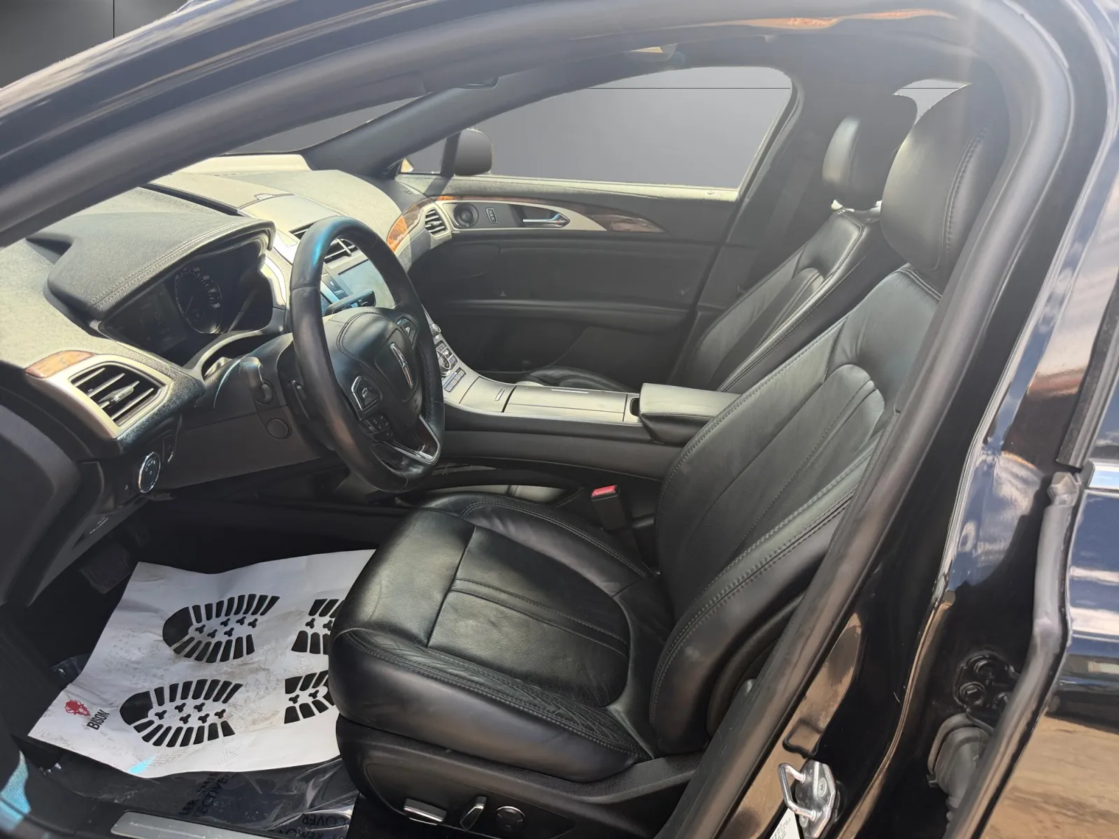 Lincoln MKZ photo 10