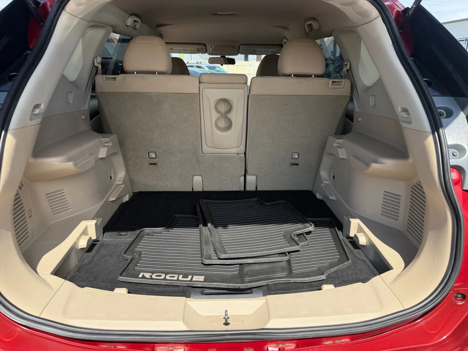 Nissan Rogue photo 19