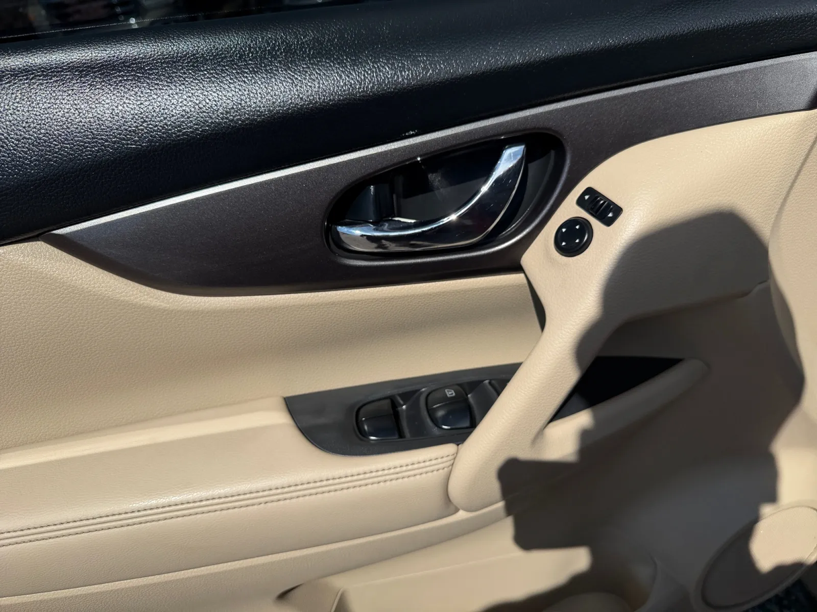 Nissan Rogue photo 11