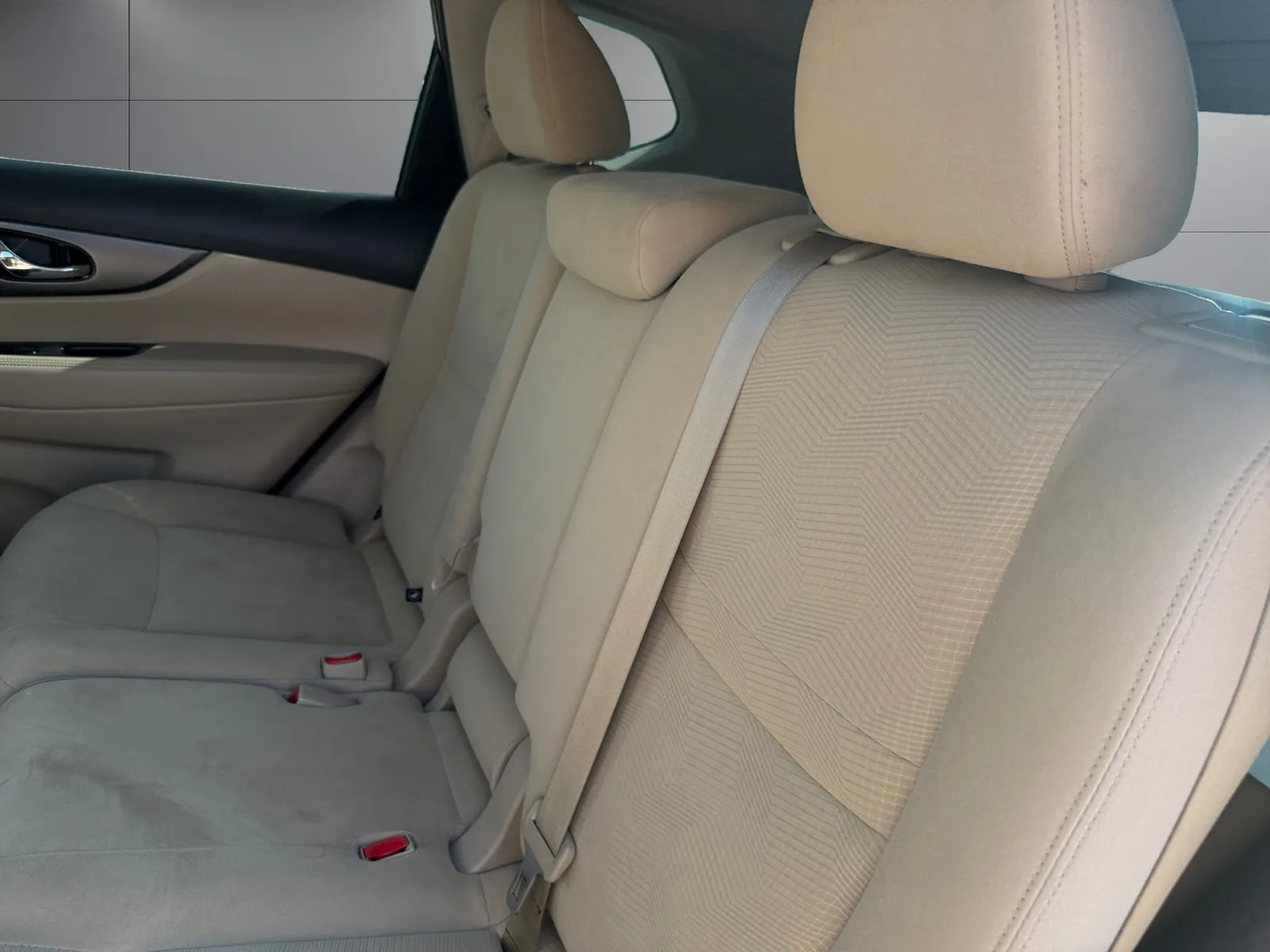 Nissan Rogue photo 16