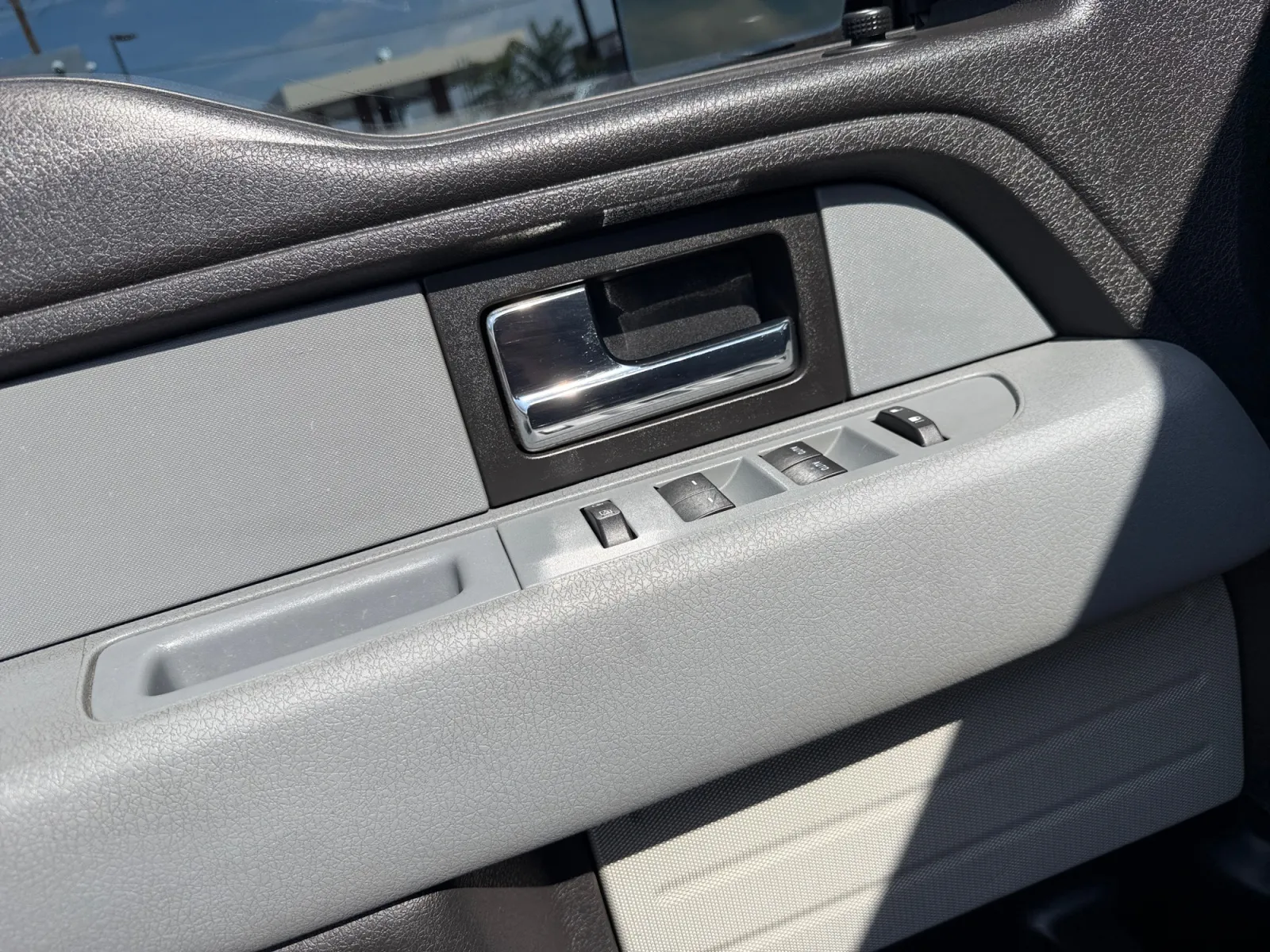 Ford F-150 photo 11