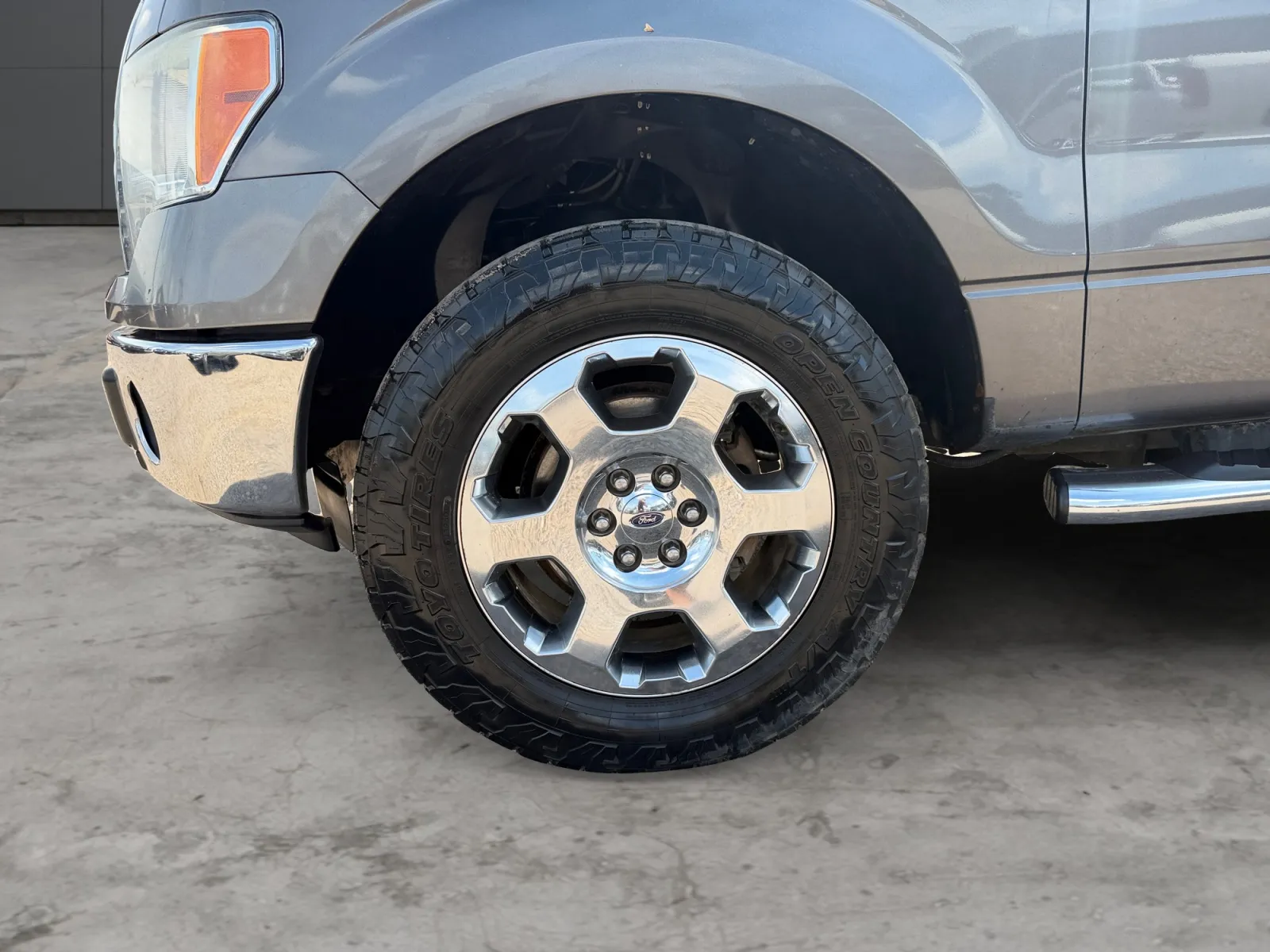 Ford F-150 photo 9