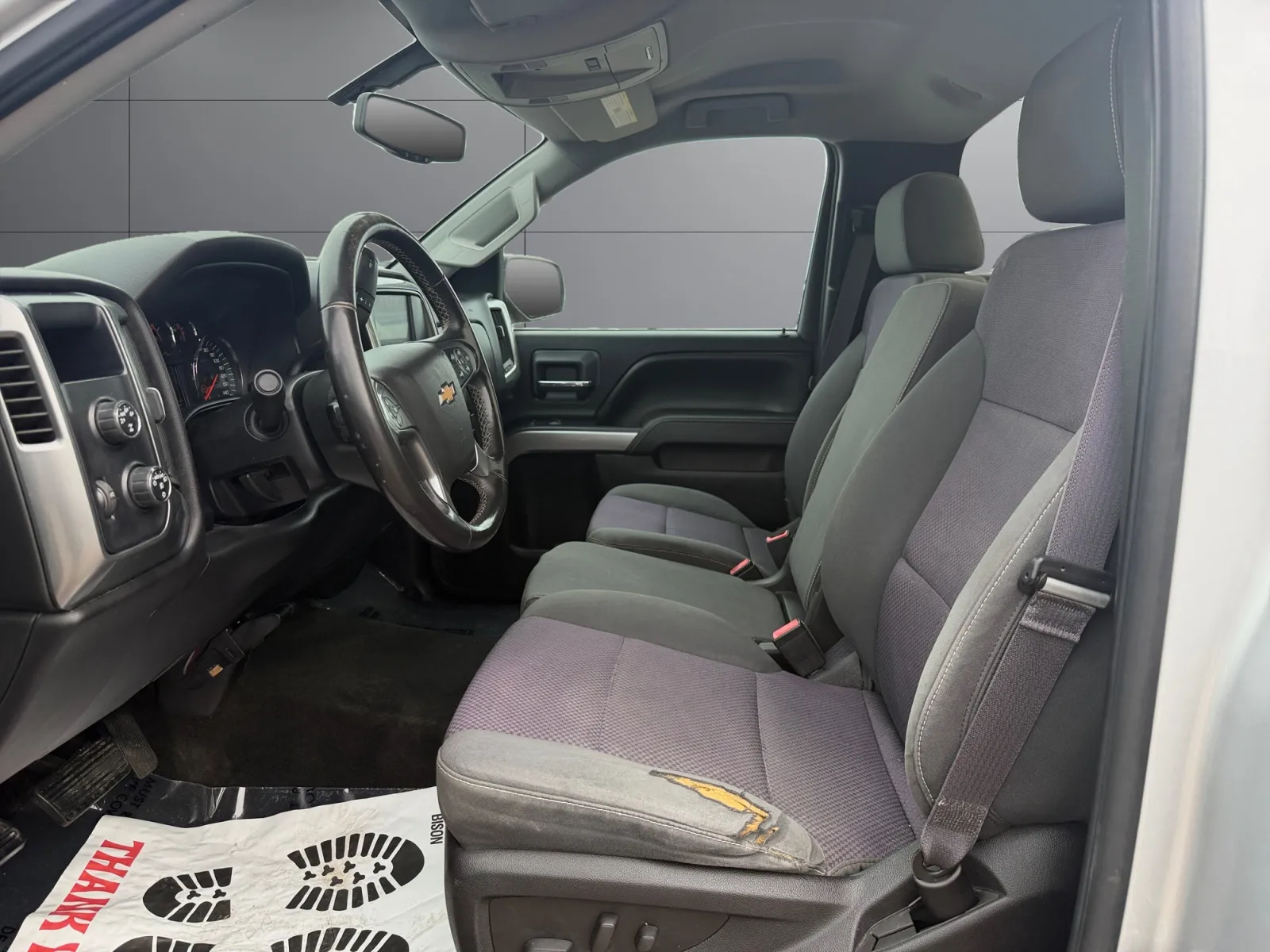Chevrolet Silverado photo 10