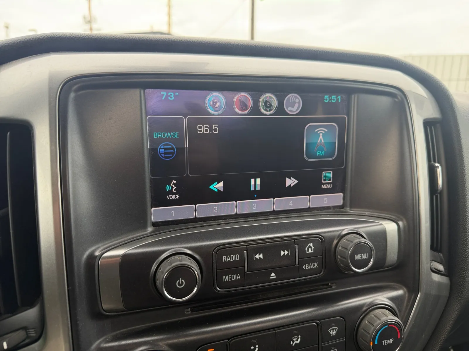 Chevrolet Silverado photo 21
