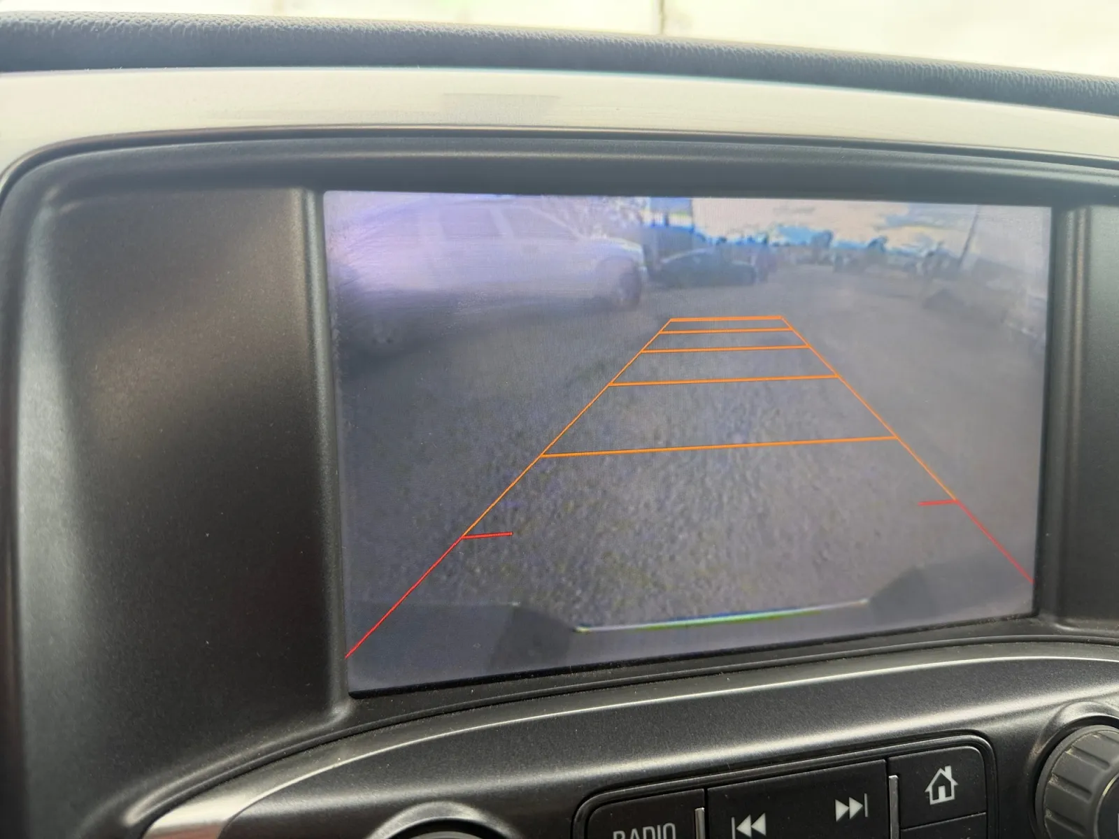 Chevrolet Silverado photo 22