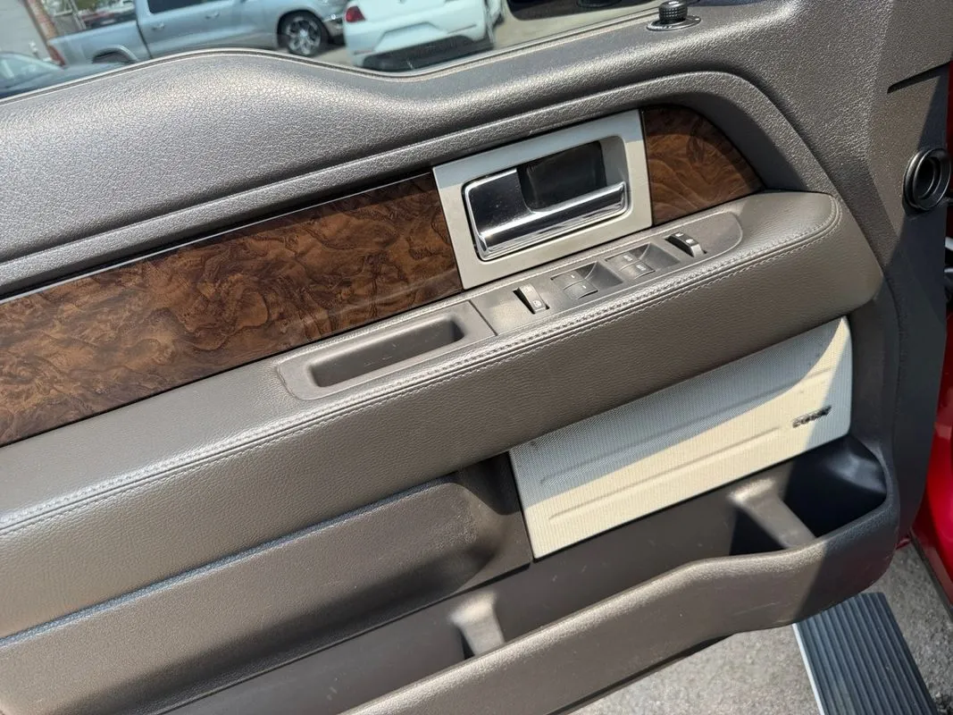 Ford F-150 photo 11