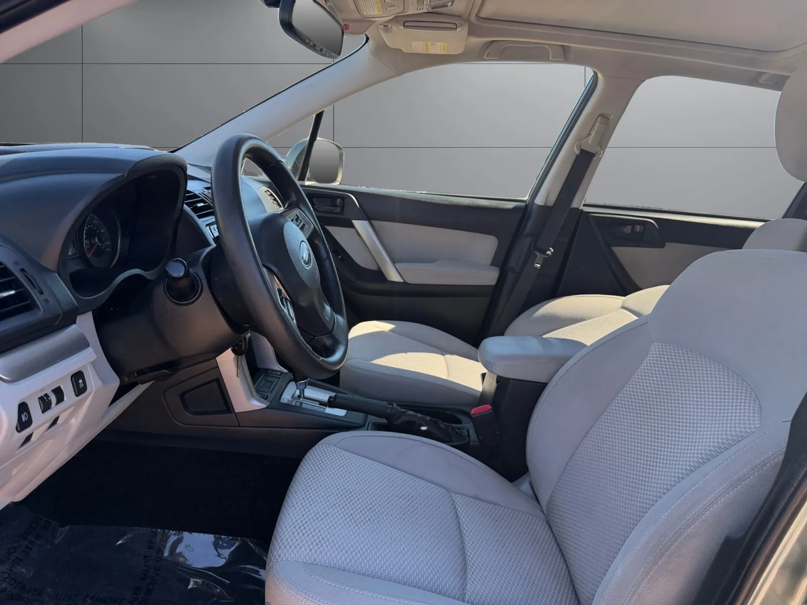 Subaru Forester photo 10