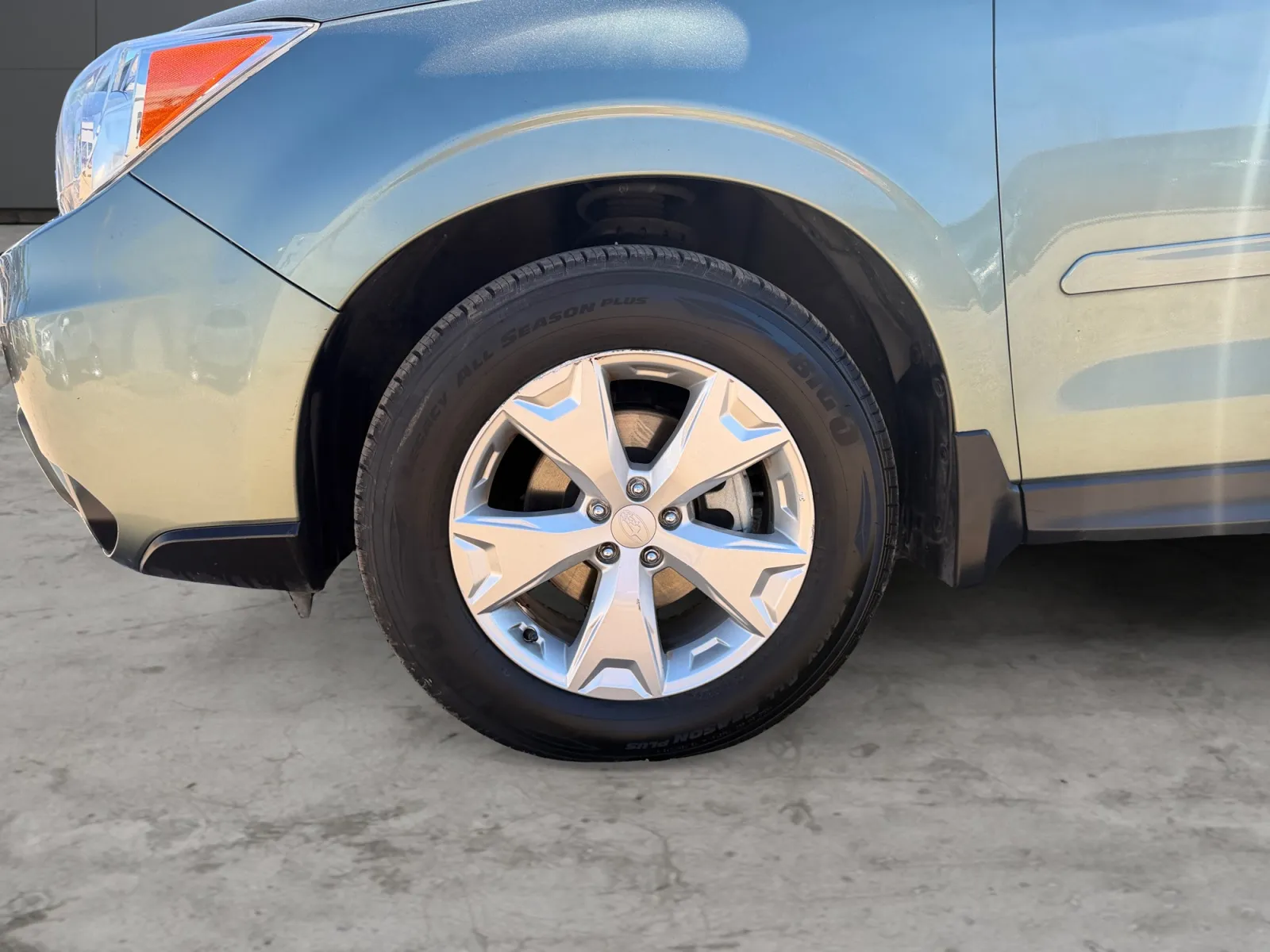 Subaru Forester photo 9