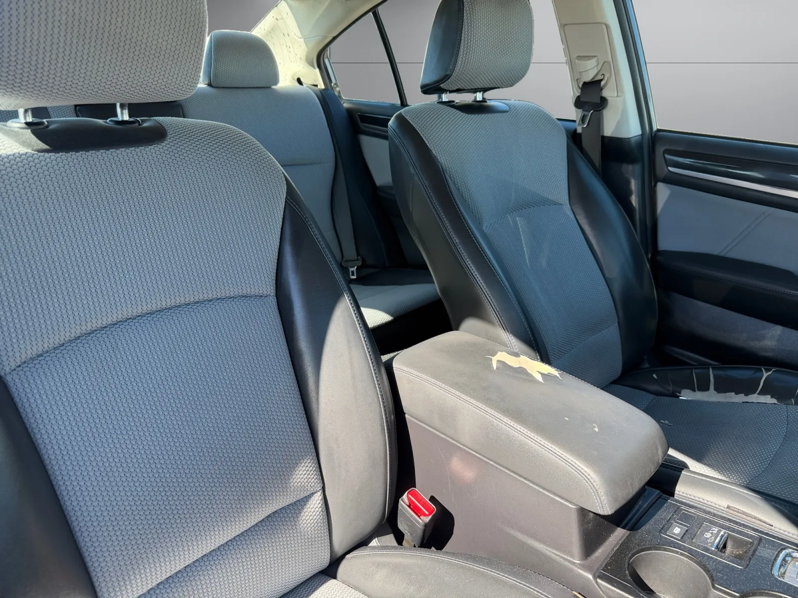 Subaru Legacy photo 18