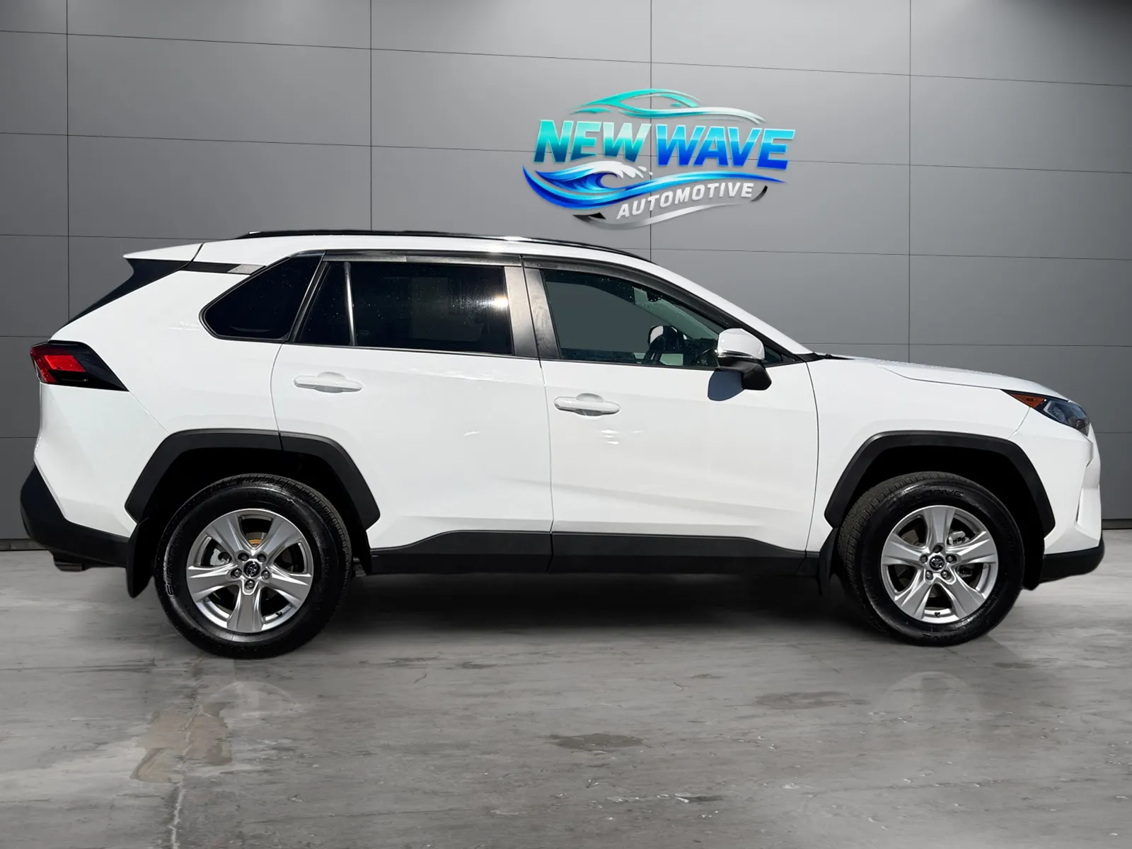 Toyota RAV4 photo 6