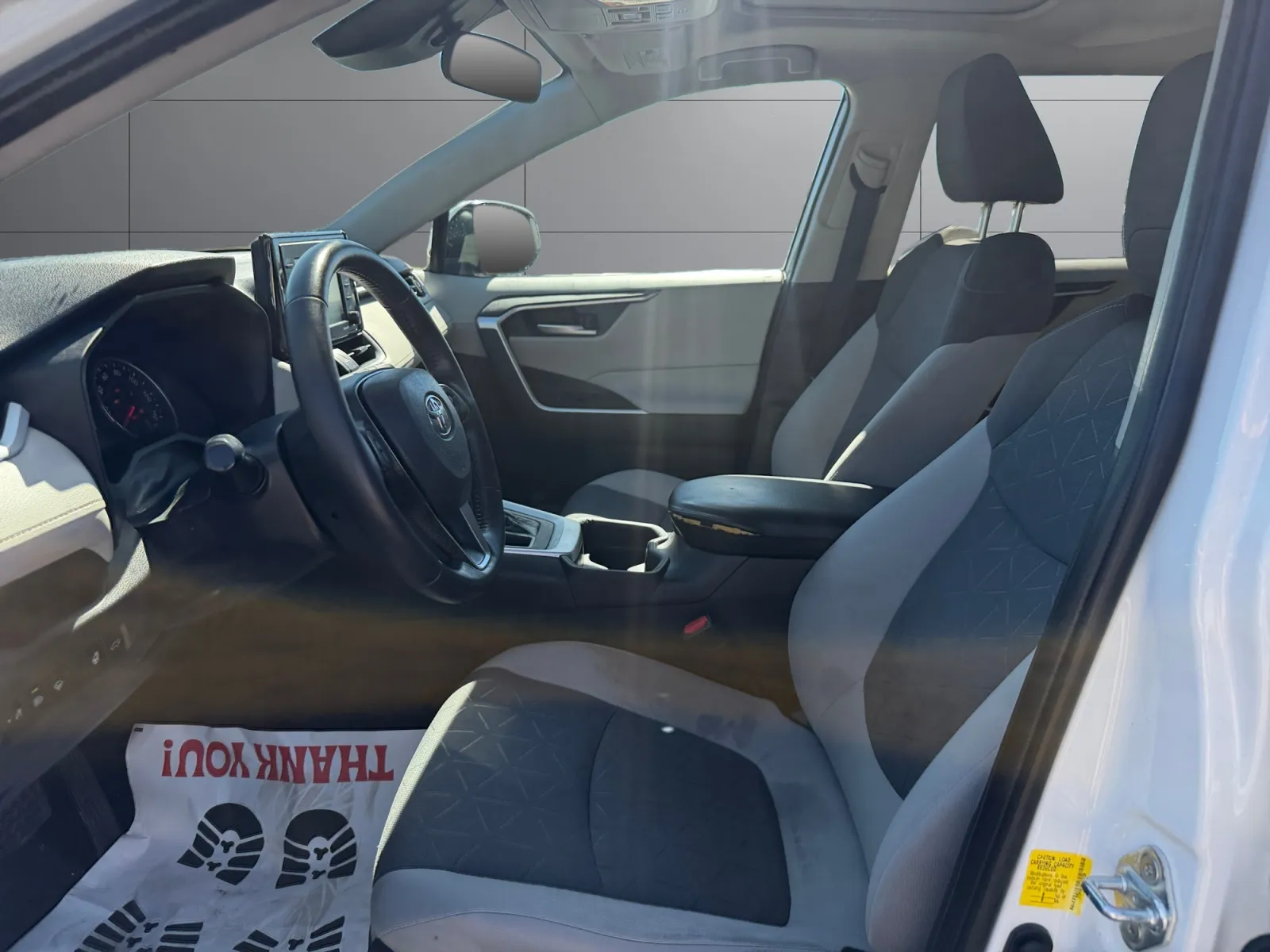 Toyota RAV4 photo 10