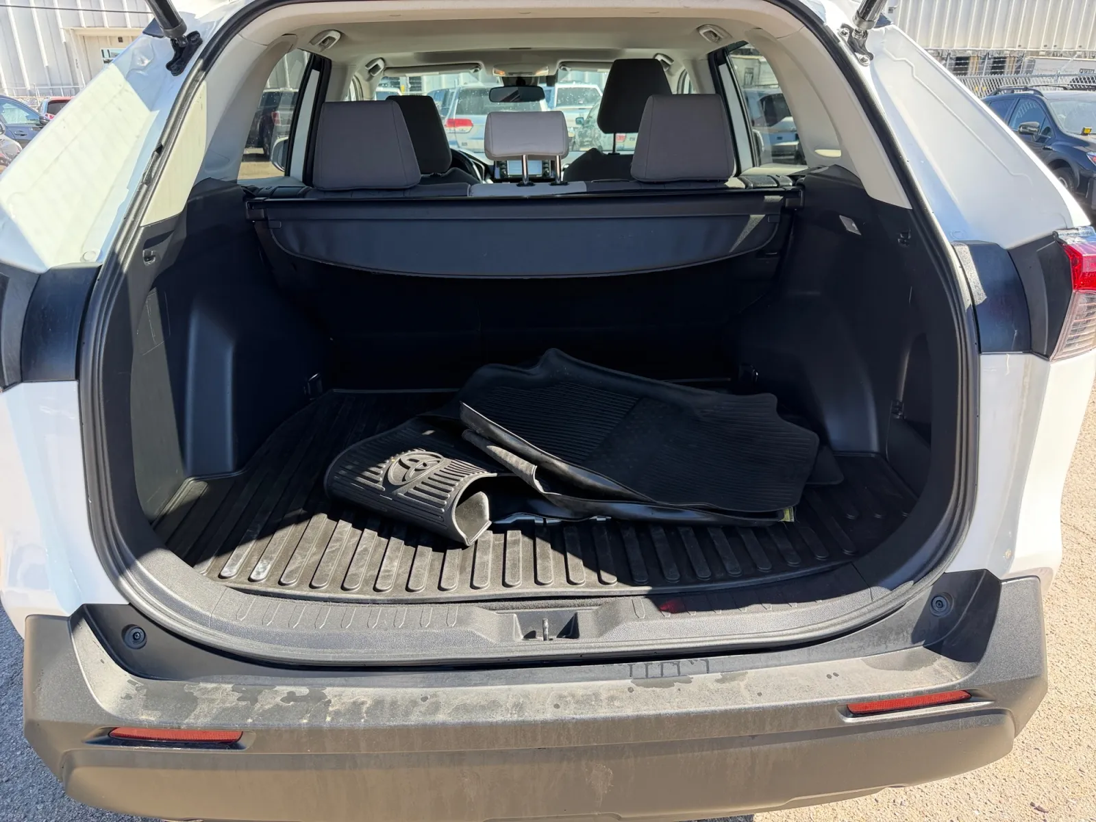 Toyota RAV4 photo 19